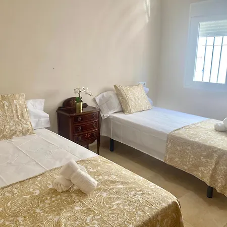 Homestay Hevres El Capricho *